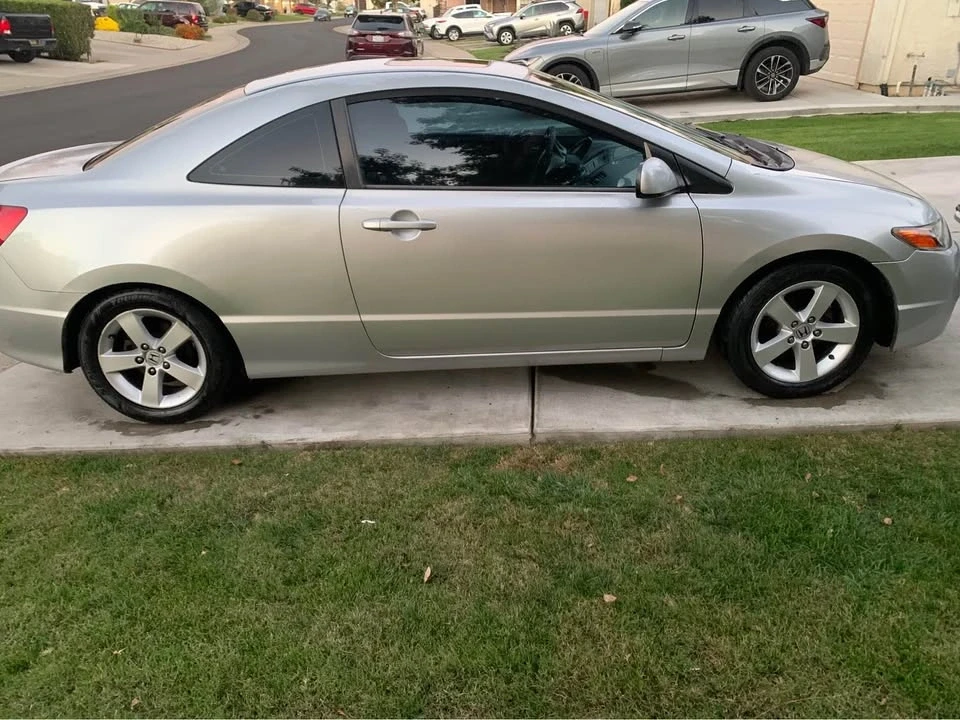 2006 Honda Civic 8th Gen - Image 2 of 8