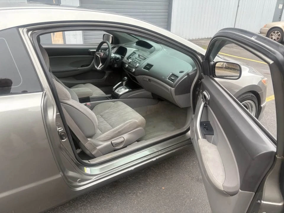 2006 Honda Civic 8th Gen - Image 8 of 13