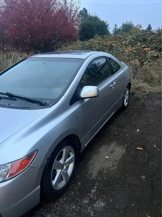 2006 Honda Civic 8th Gen - Image 2 of 12