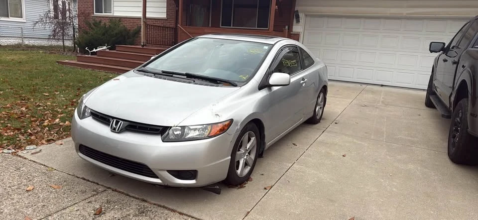 2006 Honda Civic 8th Gen - Image 2 of 7