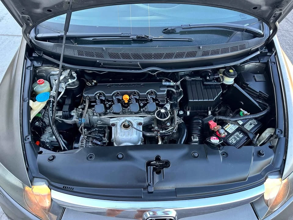 2006 Honda Civic 8th Gen - Image 9 of 16