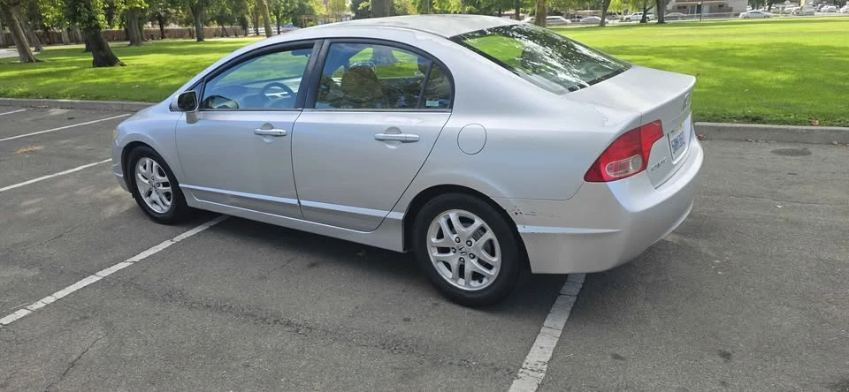2006 Honda Civic 8th Gen - Image 4 of 12