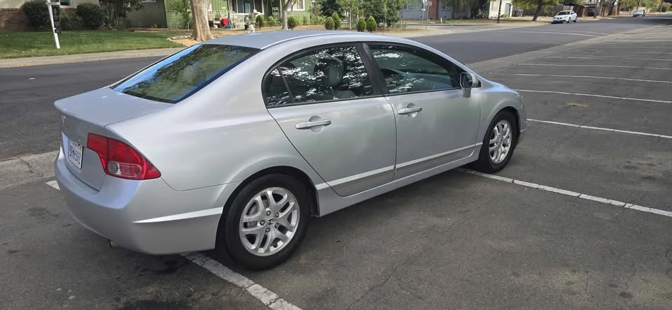 2006 Honda Civic 8th Gen - Image 3 of 12