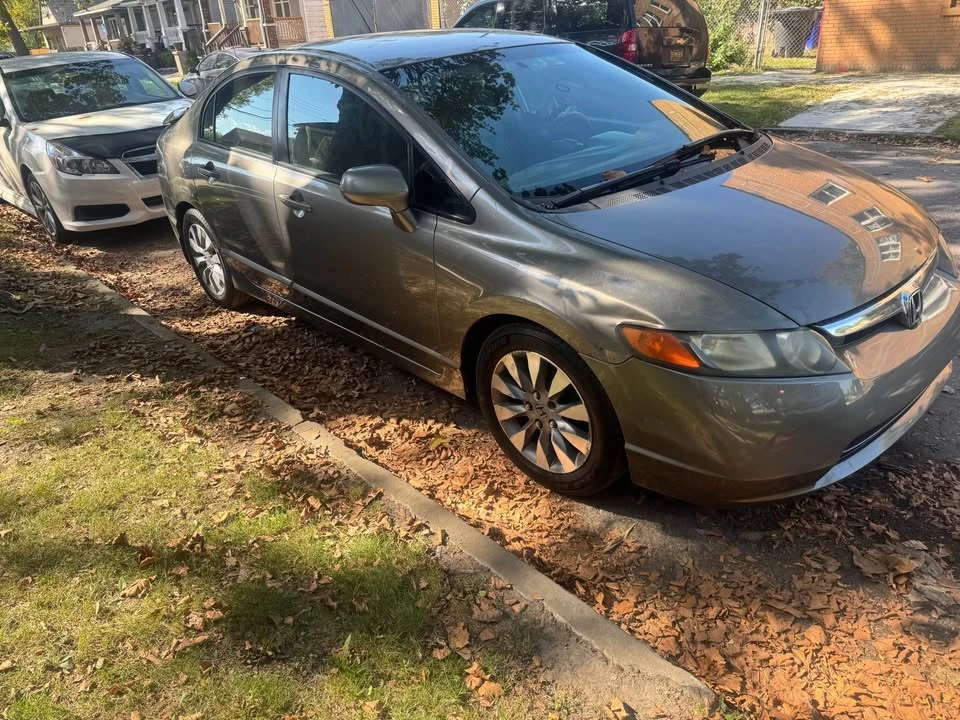 2006 Honda Civic 8th Gen - Image 2 of 5