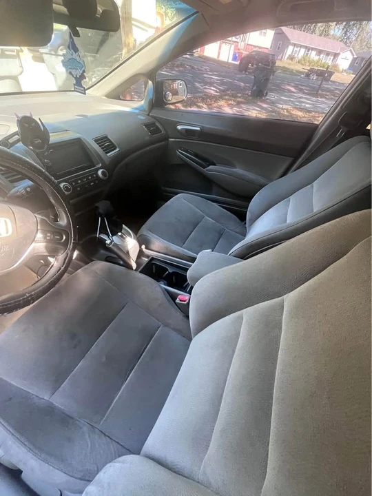 2006 Honda Civic 8th Gen - Image 9 of 10