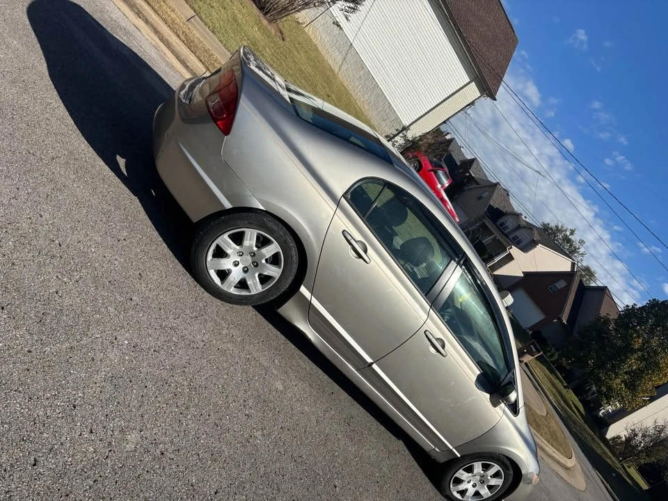 2006 Honda Civic 8th Gen - Image 5 of 9