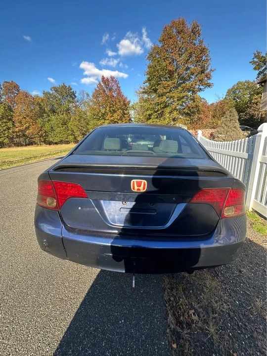 2006 Honda Civic 8th Gen - Image 2 of 8