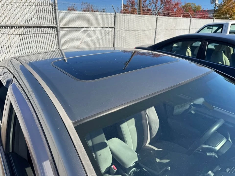 2006 Honda Civic 8th Gen - Image 10 of 13