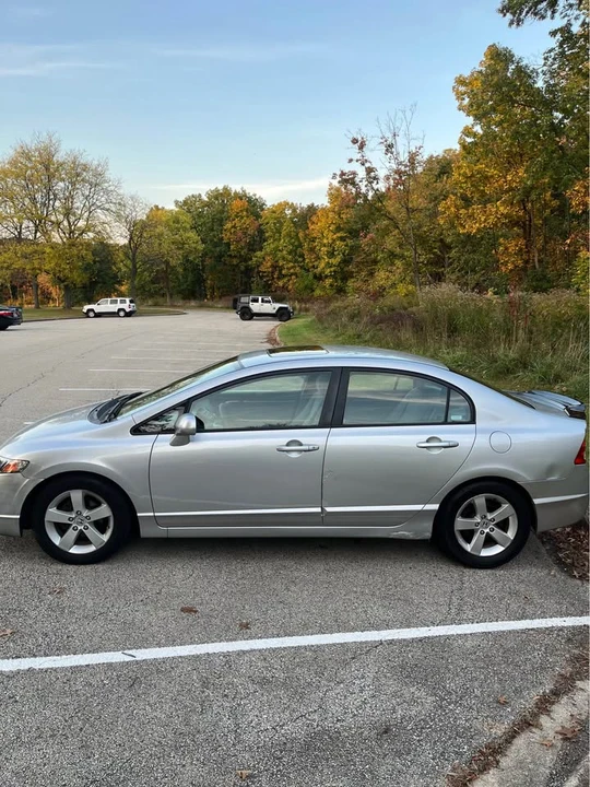 2006 Honda Civic 8th Gen - Image 2 of 10