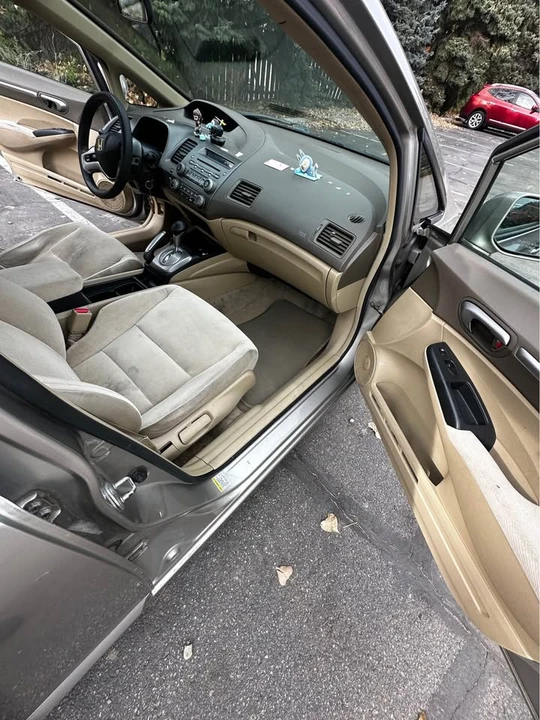 2006 Honda Civic 8th Gen - Image 6 of 11