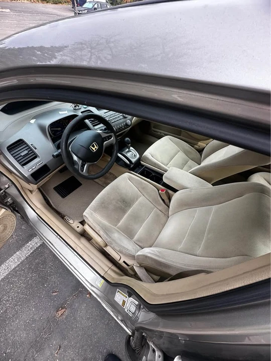 2006 Honda Civic 8th Gen - Image 8 of 11