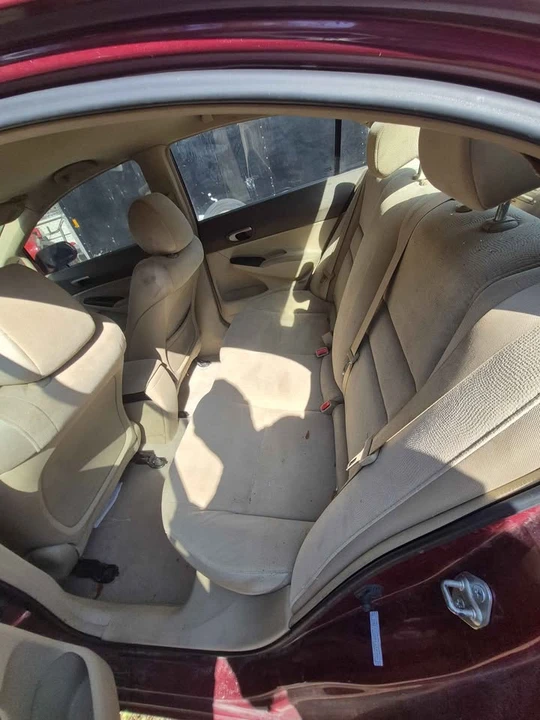 2006 Honda Civic 8th Gen - Image 8 of 12