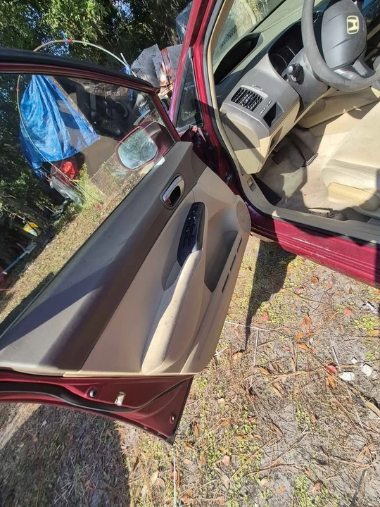 2006 Honda Civic 8th Gen - Image 10 of 12