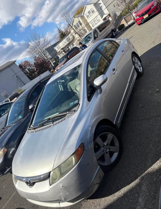2006 Honda Civic 8th Gen - Image 2 of 2