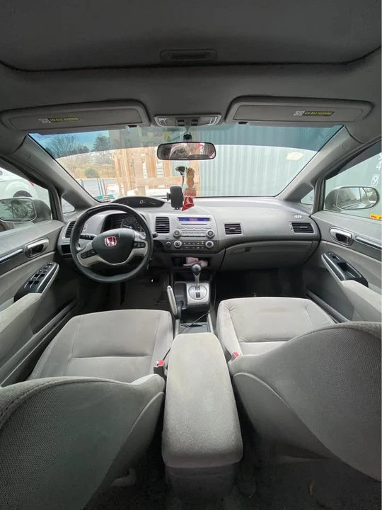 2006 Honda Civic 8th Gen - Image 5 of 9