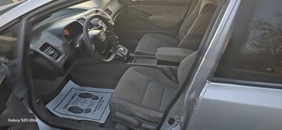 2006 Honda Civic 8th Gen - Image 8 of 12
