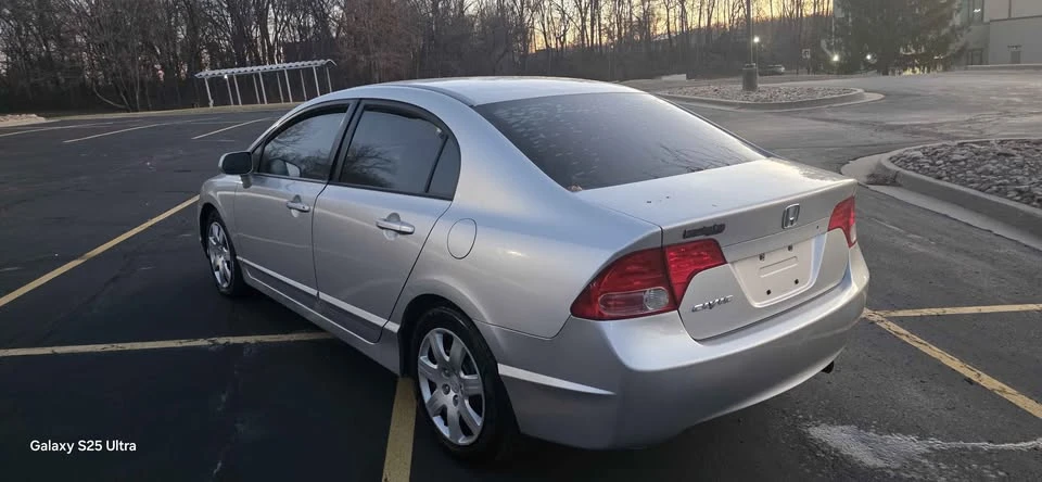 2006 Honda Civic 8th Gen - Image 4 of 12