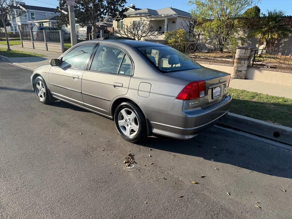 2006 Honda Civic 8th Gen - Image 2 of 14