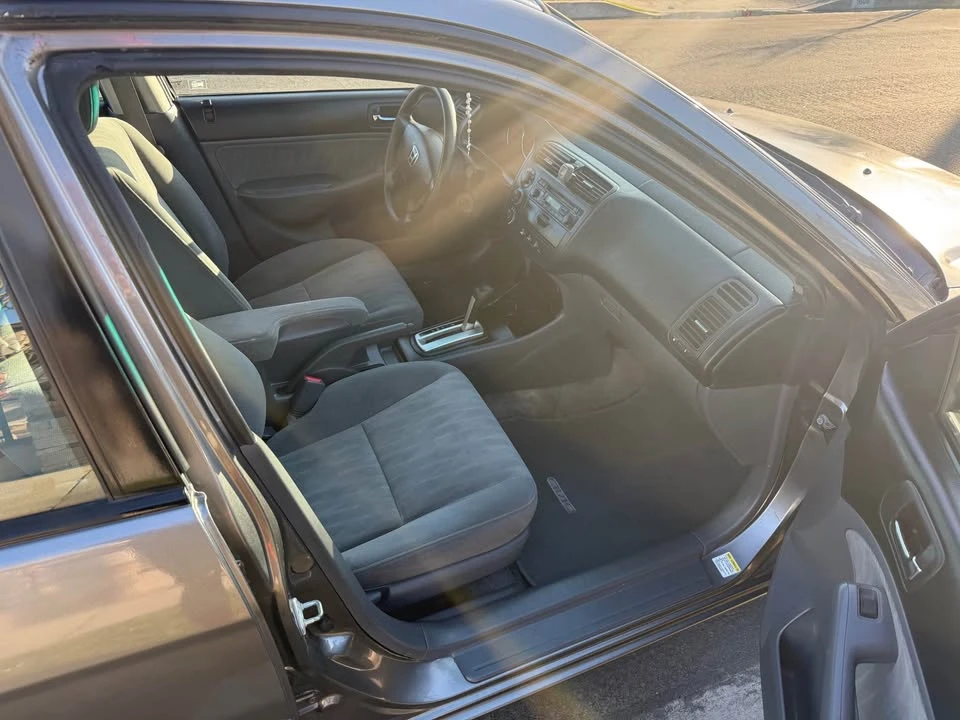 2006 Honda Civic 8th Gen - Image 10 of 14