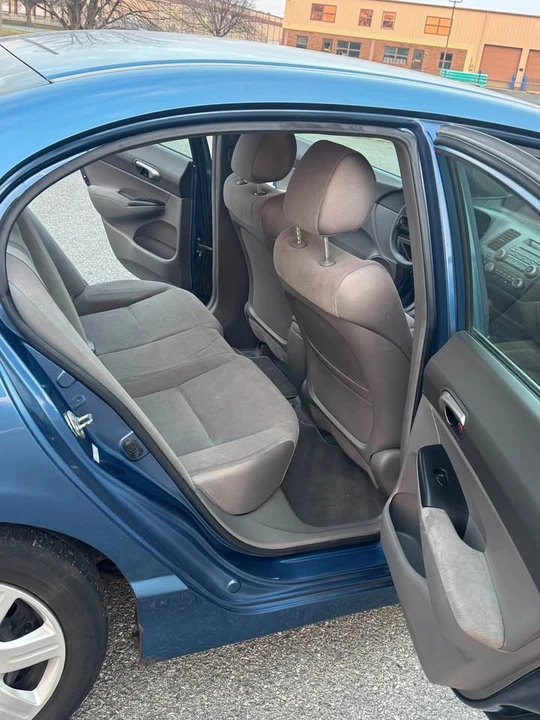2006 Honda Civic 8th Gen - Image 7 of 17
