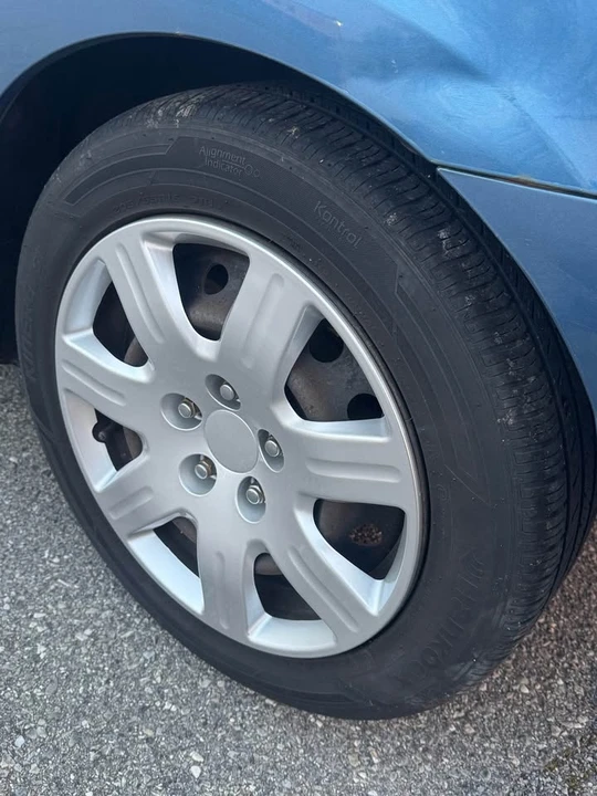2006 Honda Civic 8th Gen - Image 14 of 17