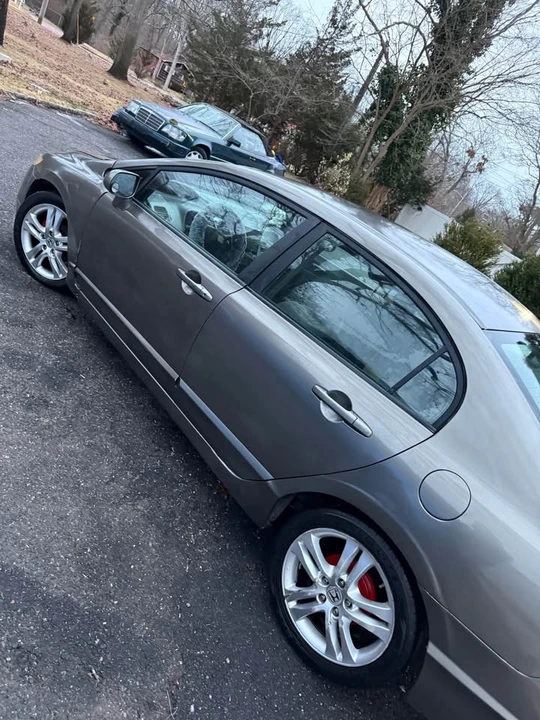 2006 Honda Civic 8th Gen - Image 9 of 13