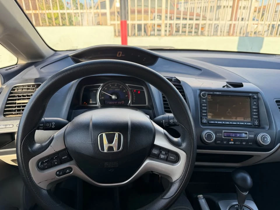 2006 Honda Civic 8th Gen - Image 2 of 8
