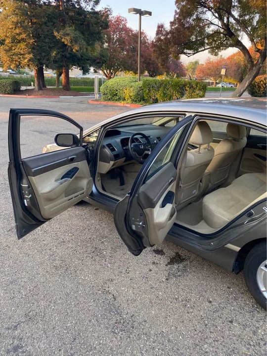 2006 Honda Civic 8th Gen - Image 10 of 16