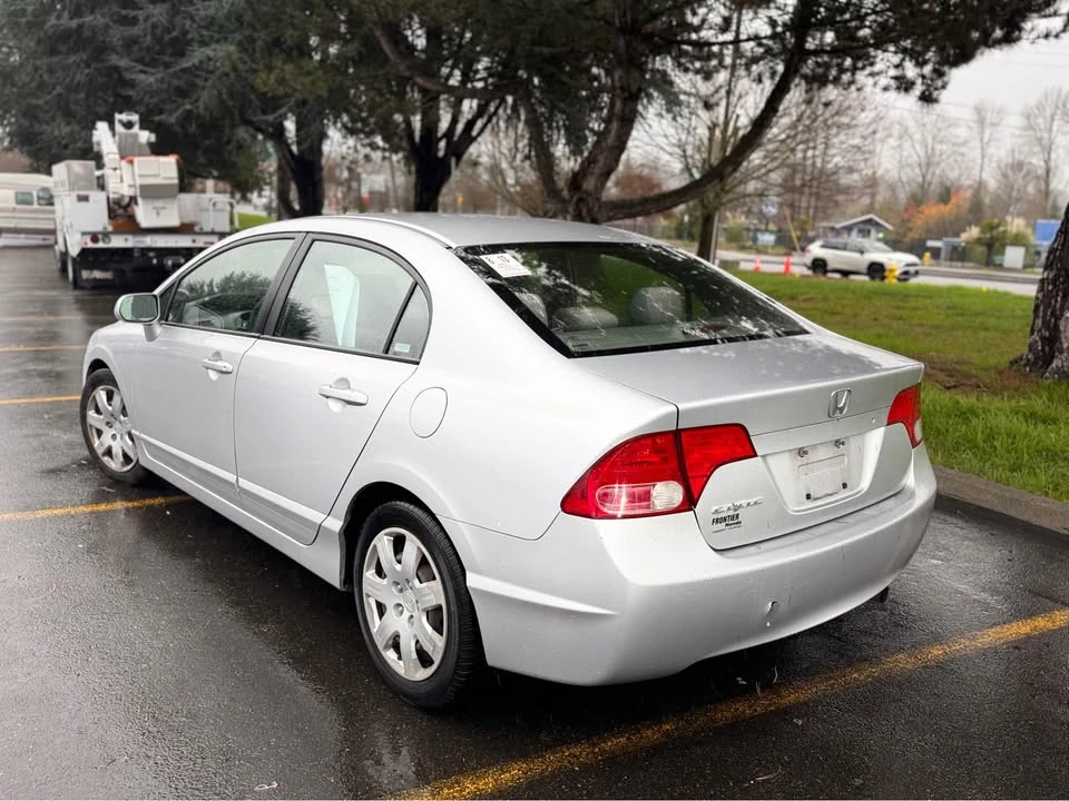 2006 Honda Civic 8th Gen - Image 2 of 11