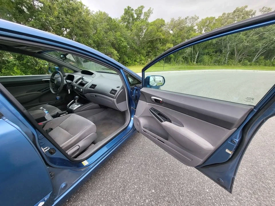2006 Honda Civic 8th Gen - Image 9 of 17
