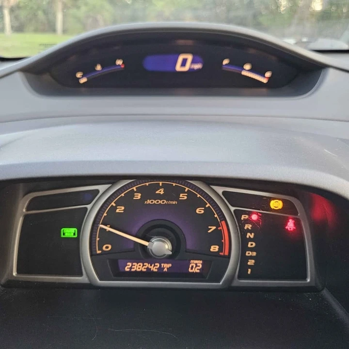 2006 Honda Civic 8th Gen - Image 9 of 15