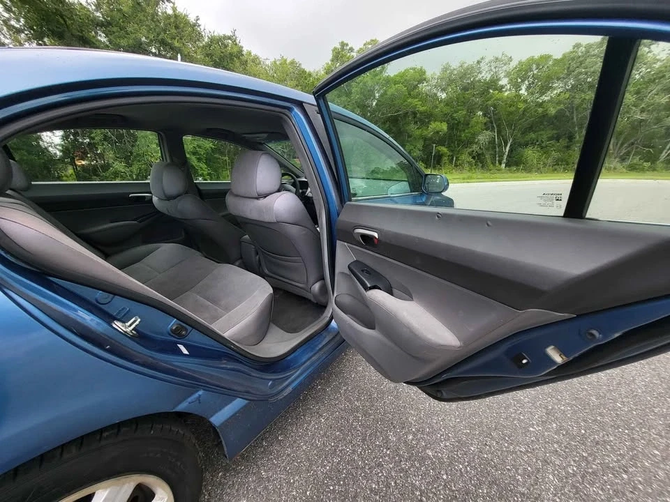 2006 Honda Civic 8th Gen - Image 11 of 17