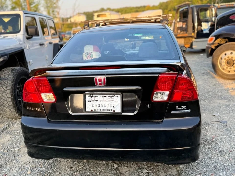 2006 Honda Civic 8th Gen - Image 5 of 9