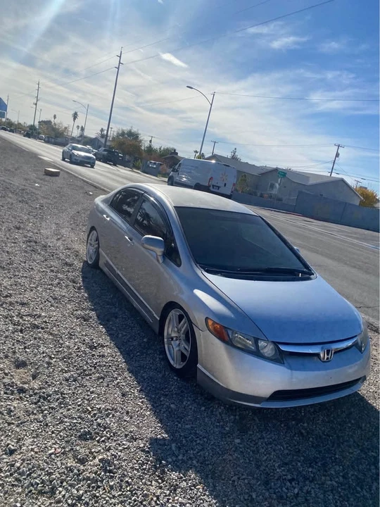 2006 Honda Civic 8th Gen - Image 2 of 7