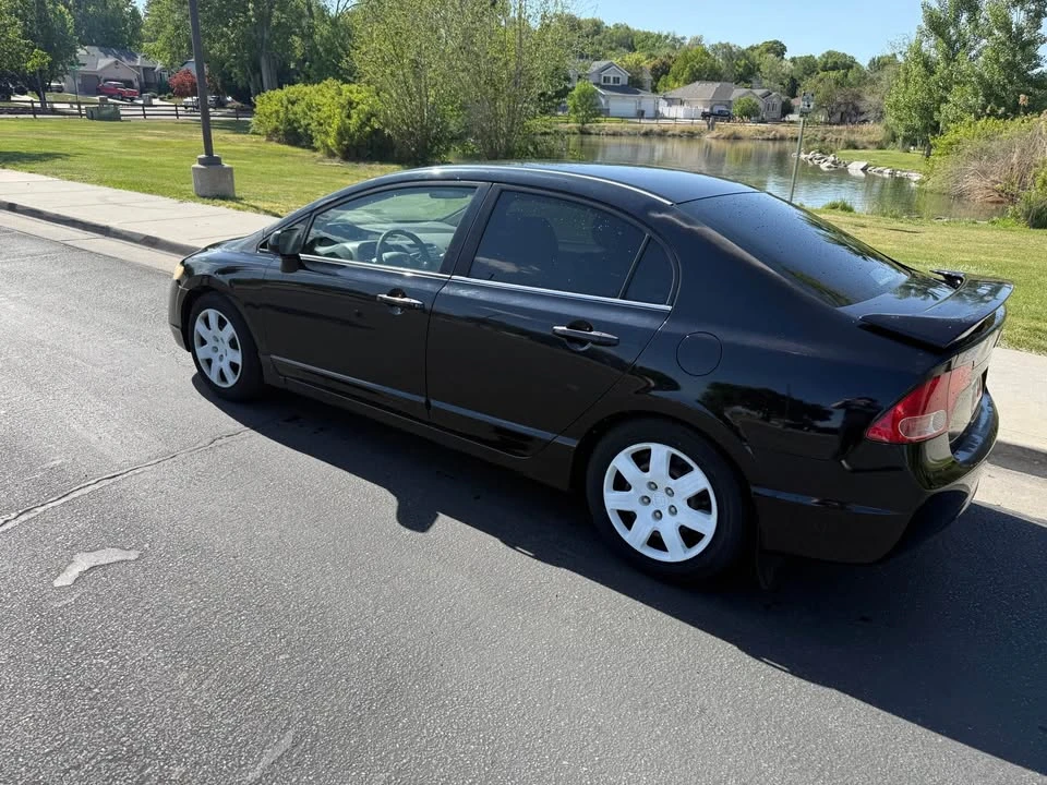 2006 Honda Civic 8th Gen - Image 2 of 7
