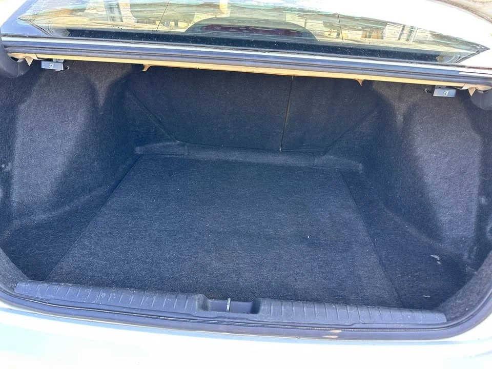 2006 Honda Civic 8th Gen - Image 15 of 16