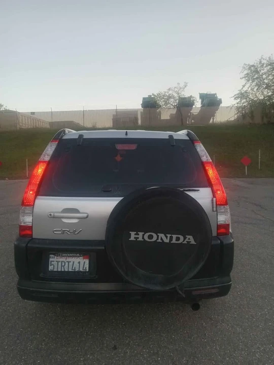 2006 Honda CR-V 2nd Gen - Image 4 of 5