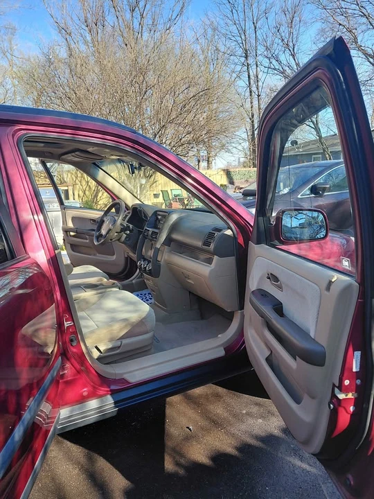 2006 Honda CR-V 2nd Gen - Image 2 of 20