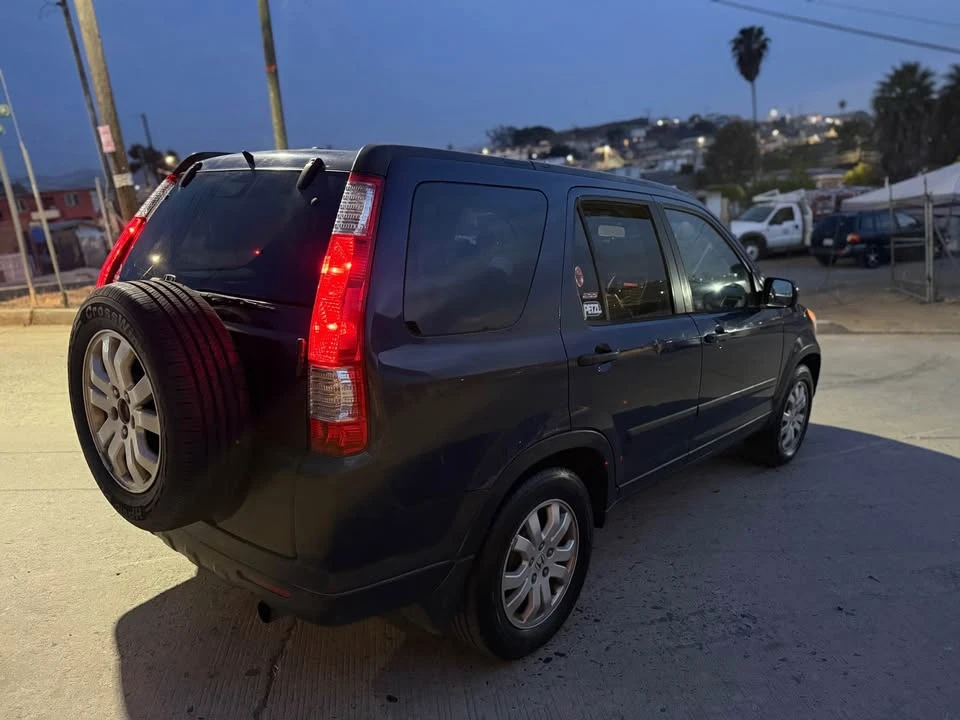 2006 Honda CR-V 2nd Gen - Image 4 of 11