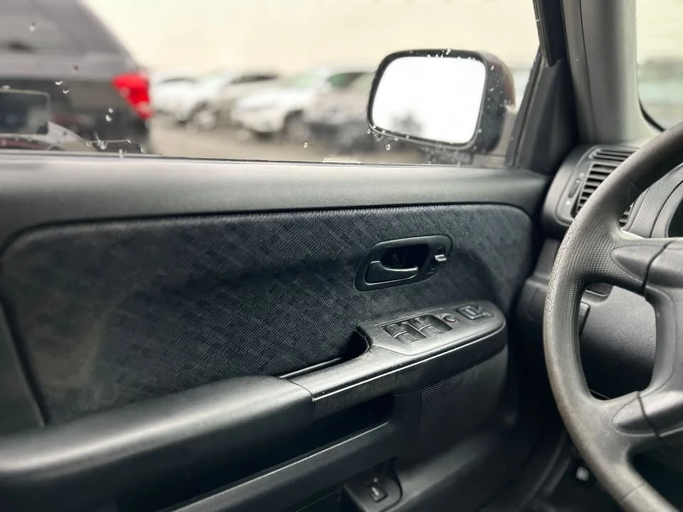 2006 Honda CR-V 2nd Gen - Image 14 of 17
