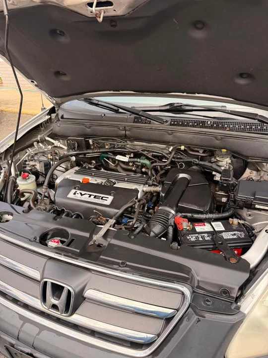 2006 Honda CR-V 2nd Gen - Image 3 of 10