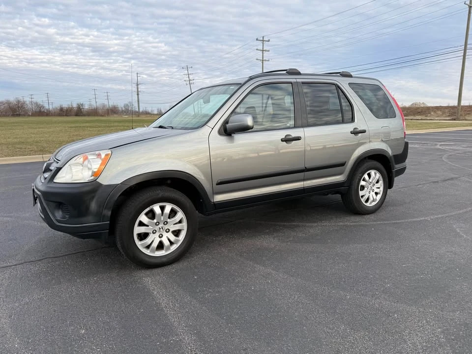 2006 Honda CR-V 2nd Gen - Image 2 of 19