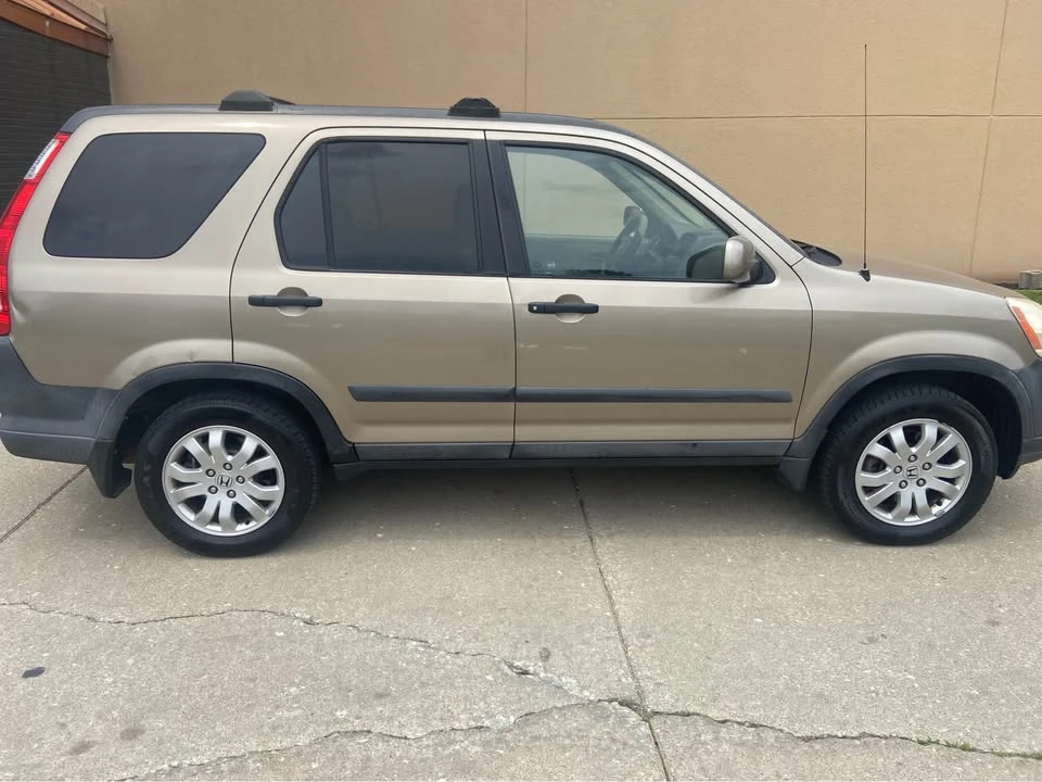 2006 Honda CR-V 2nd Gen - Image 9 of 12