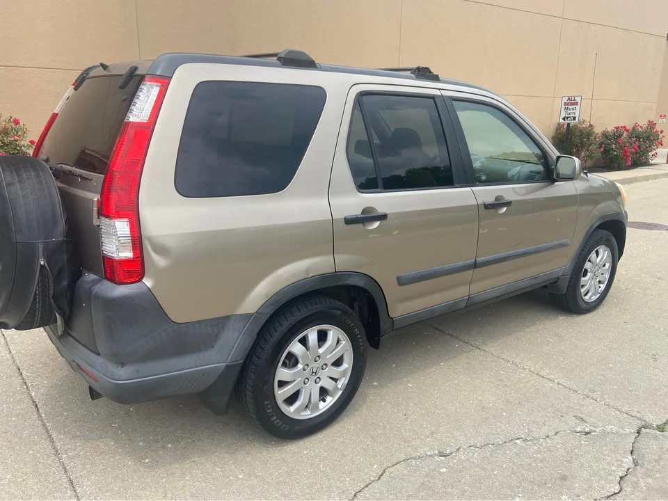 2006 Honda CR-V 2nd Gen - Image 4 of 12