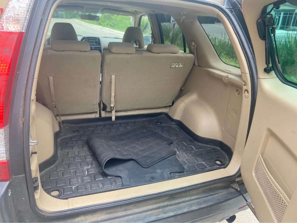 2006 Honda CR-V 2nd Gen - Image 8 of 12