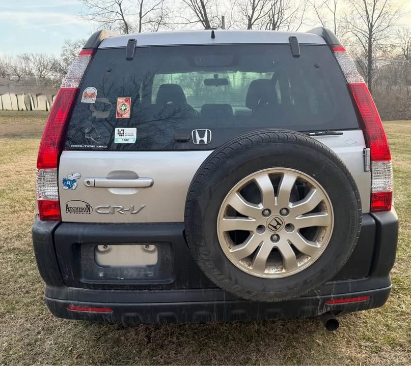 2006 Honda CR-V 2nd Gen - Image 3 of 4