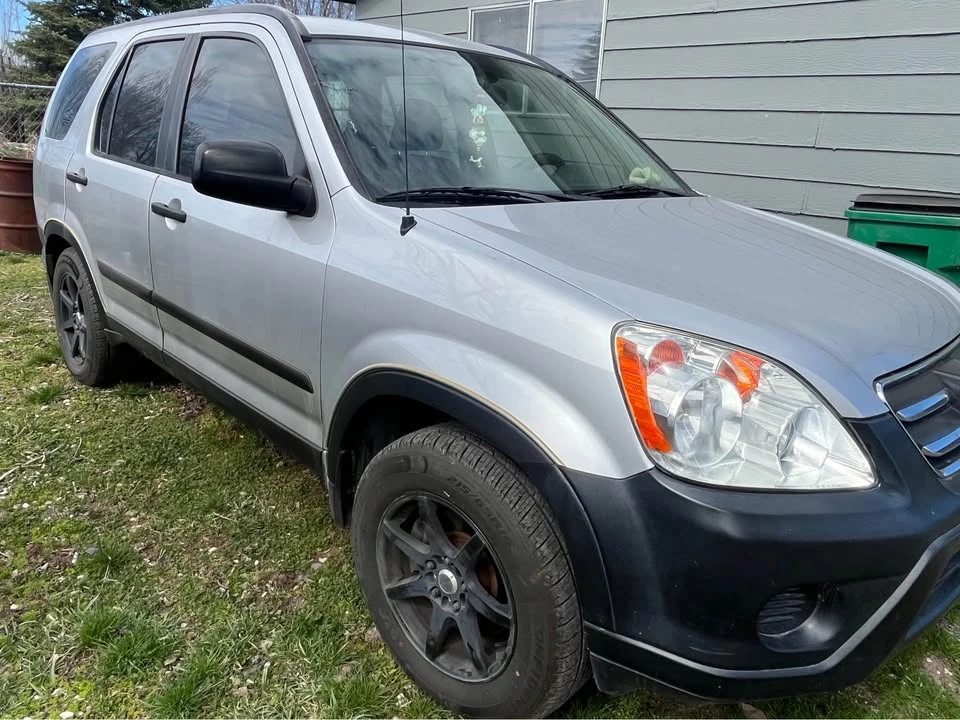2006 Honda CR-V 2nd Gen - Image 2 of 4