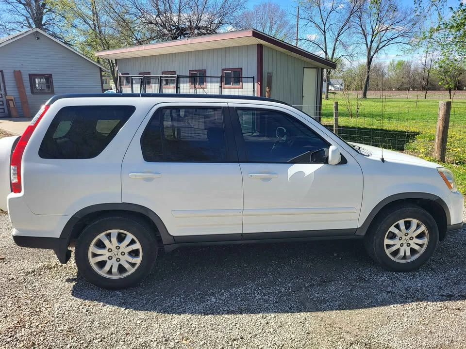 2006 Honda CR-V 2nd Gen - Image 6 of 13