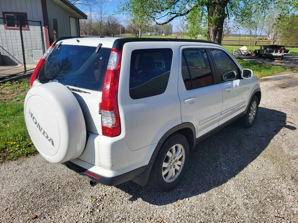 2006 Honda CR-V 2nd Gen - Image 5 of 13