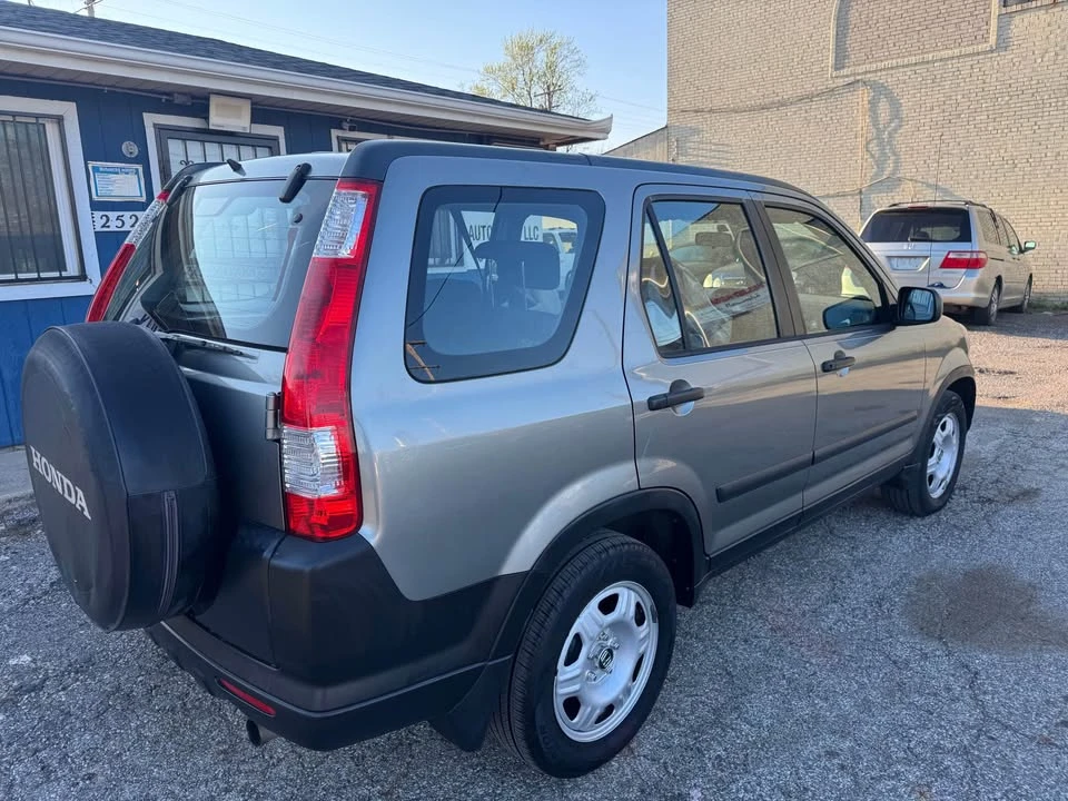 2006 Honda CR-V 2nd Gen - Image 3 of 11